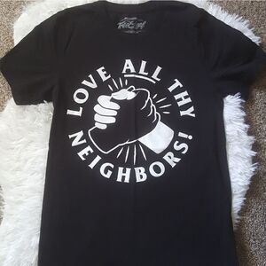 Tree & Leaf Love all thy neighbors t-shirt Small
